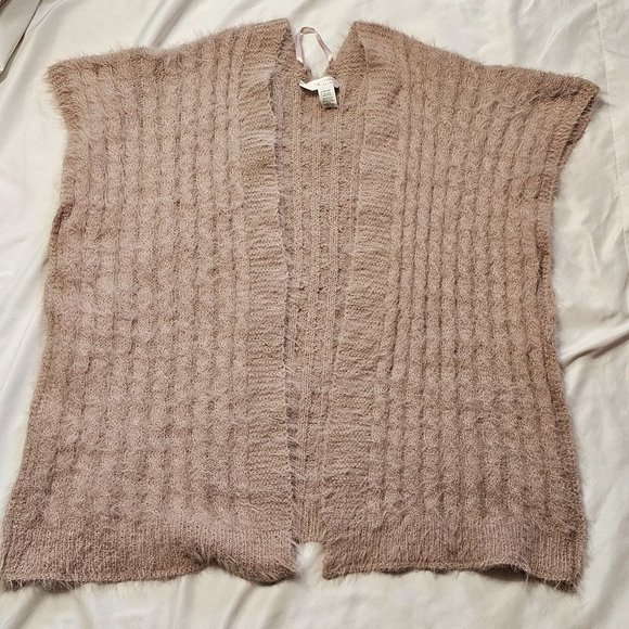 Lauren Conrad Fluffy Sleeveless Open Front Cardigan OS - Picture 5 of 6